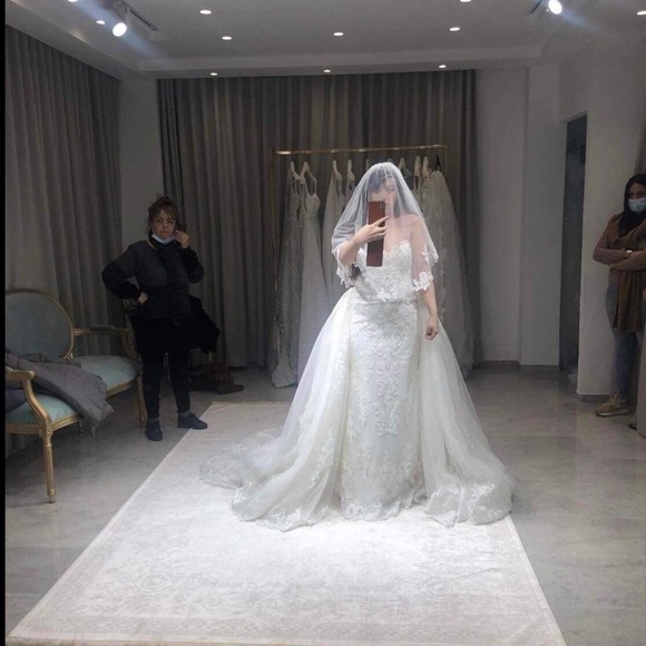 Robe de mariage haut de gamme - Picture 8 of 12